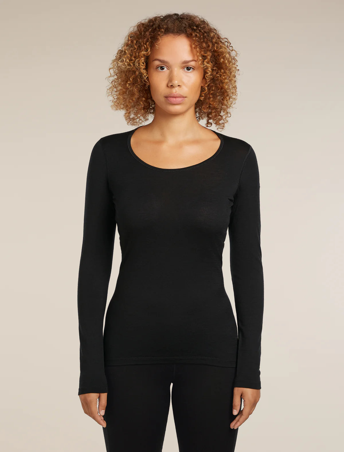 Icebreaker Women's Merino 200 Oasis Long Sleeve Scoop Thermal Top - Black