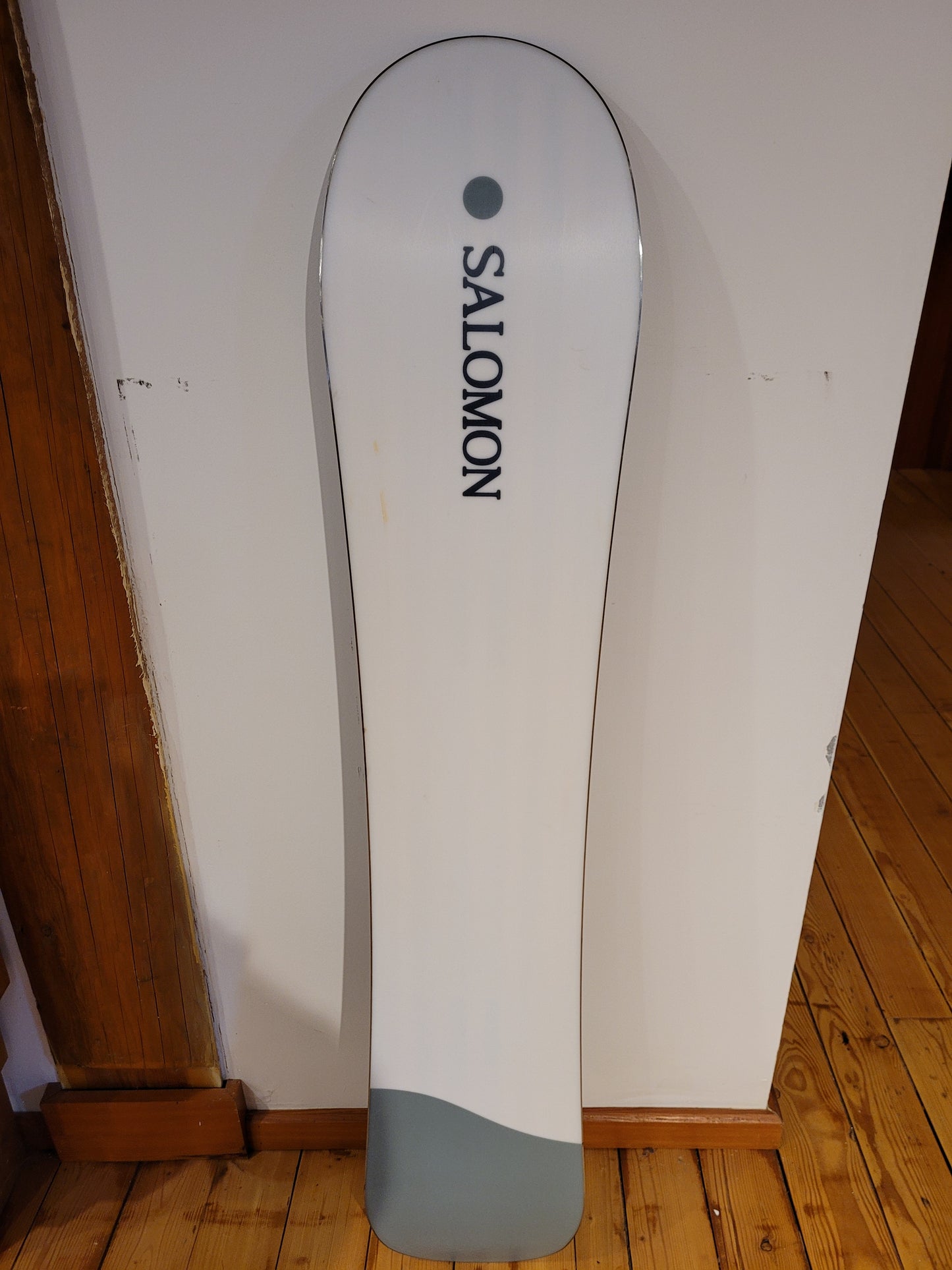 Ex-Demo Salomon Bellevue 152cm Women's Snowboard