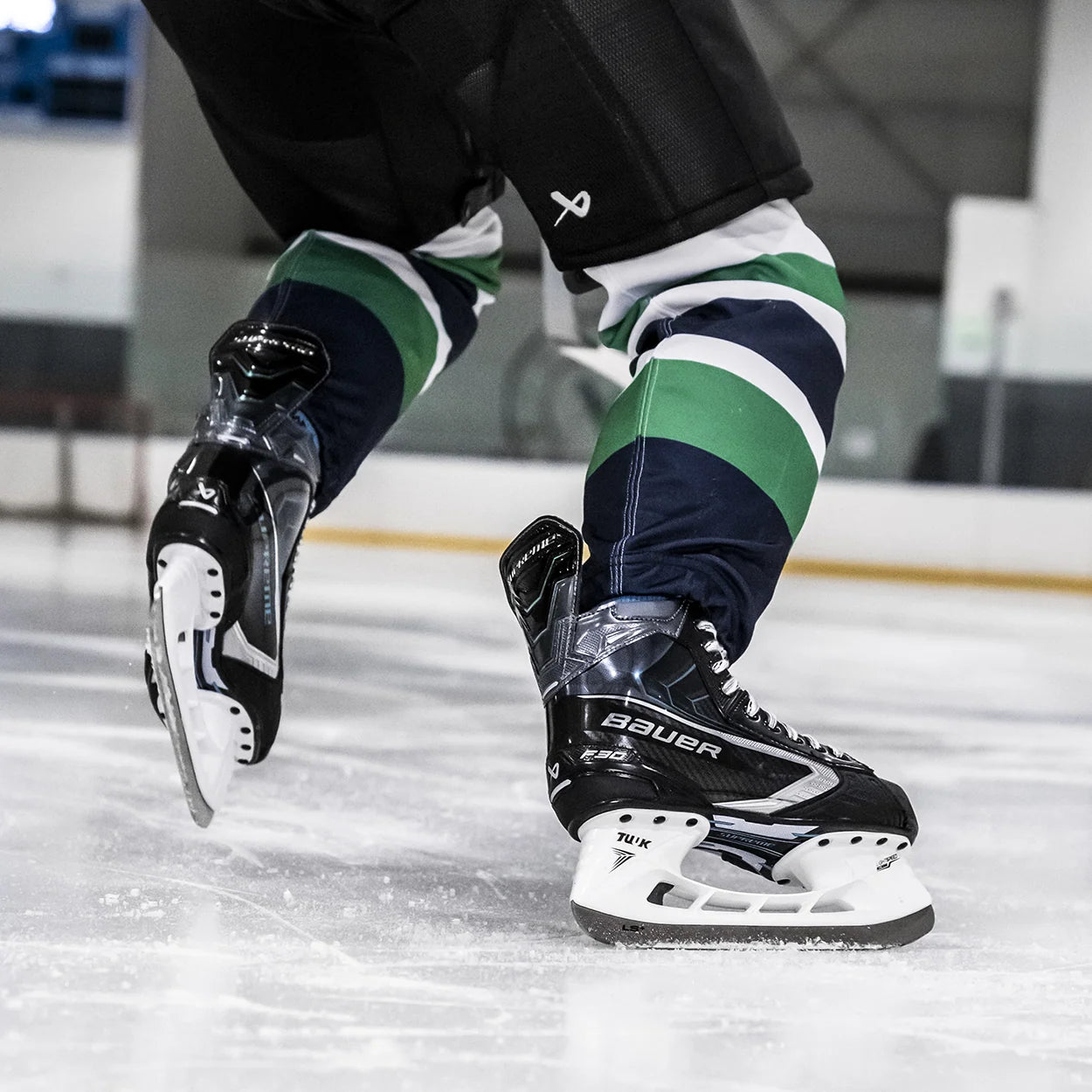 Bauer Supreme F30 Senior Skates